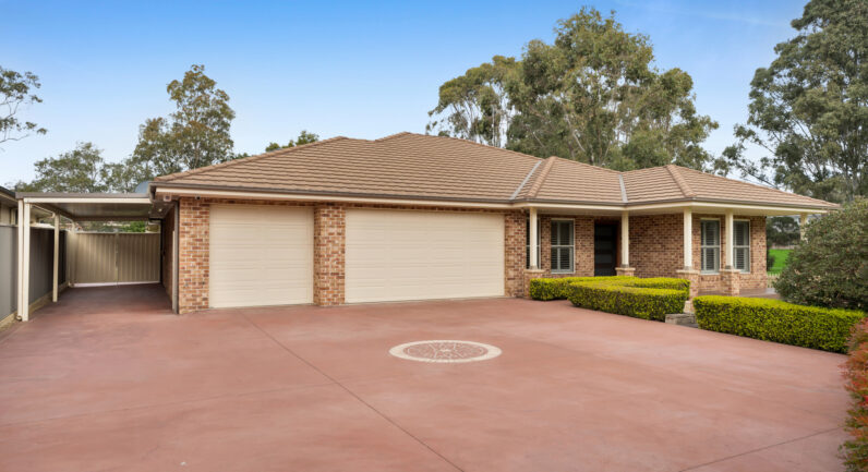 20 Bengal Crescent, Elderslie NSW 2570