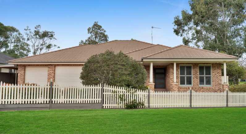 20 Bengal Crescent, Elderslie NSW 2570