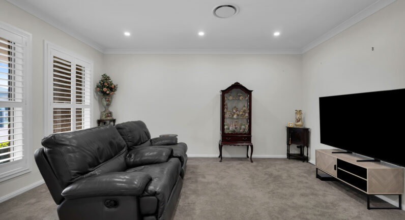 20 Bengal Crescent, Elderslie NSW 2570