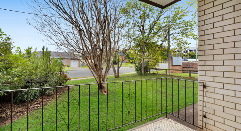 2/9 Reddall Street, Campbelltown NSW 2560
