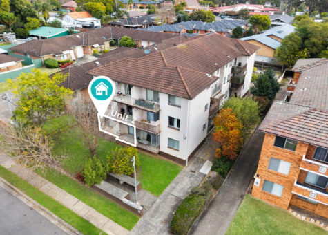 2/9 Reddall Street