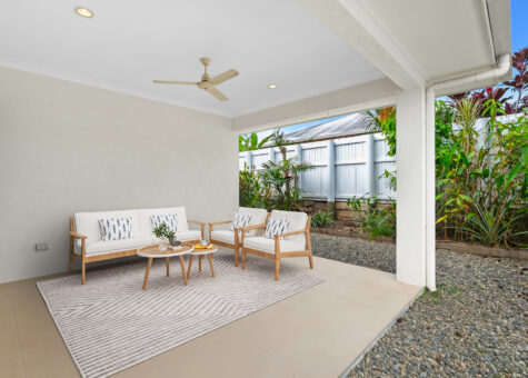 12 Sandridge Way