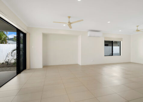 12 Sandridge Way