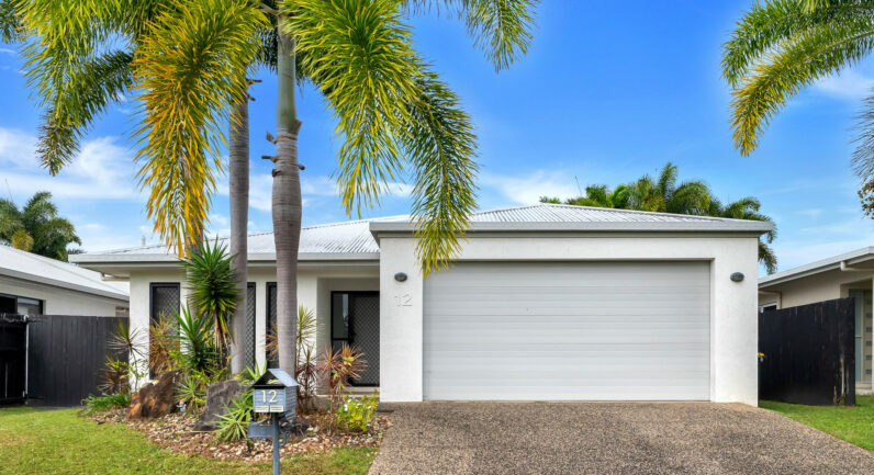 12 Sandridge Way, Smithfield QLD 4878
