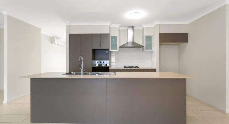 12 Sandridge Way, Smithfield QLD 4878