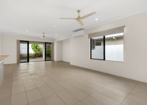 12 Sandridge Way