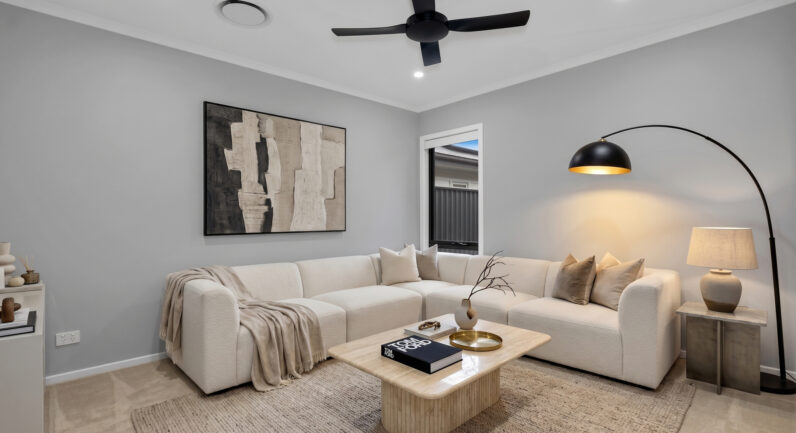 14 Campion Way, Spring Farm NSW 2570