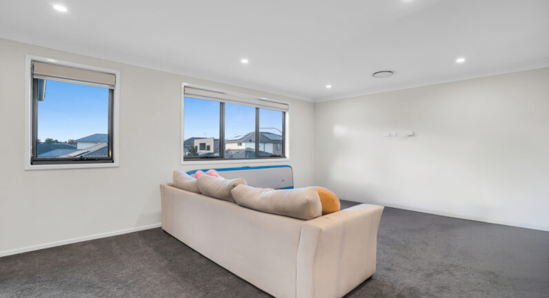 4 Wattle Street, Spring Farm NSW 2570