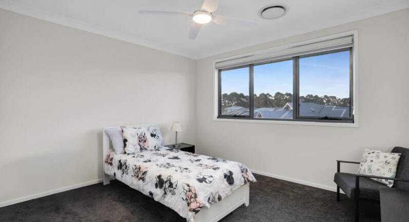 4 Wattle Street, Spring Farm NSW 2570