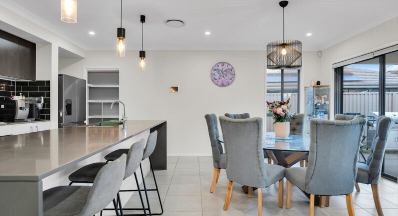 4 Wattle Street, Spring Farm NSW 2570