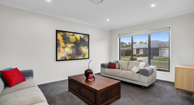 4 Wattle Street, Spring Farm NSW 2570