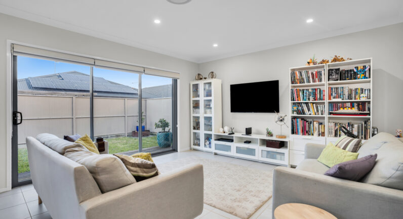 4 Wattle Street, Spring Farm NSW 2570