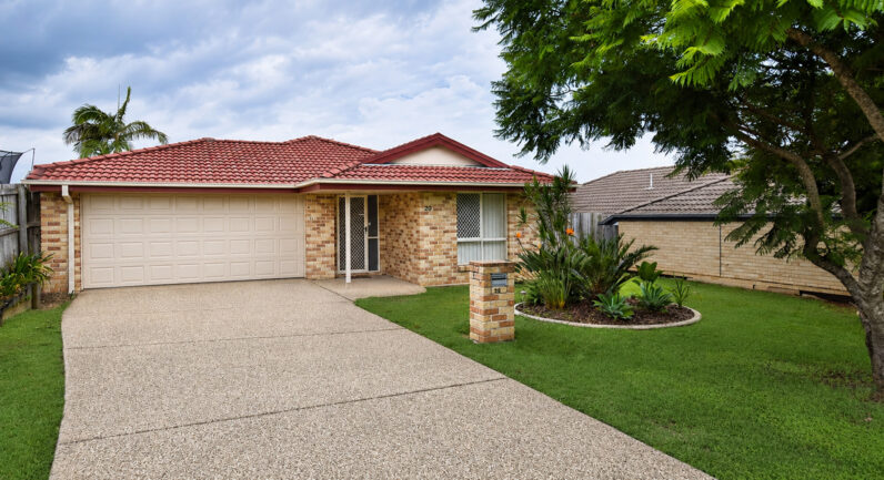 23 Tamborine Circuit, Kallangur QLD 4503