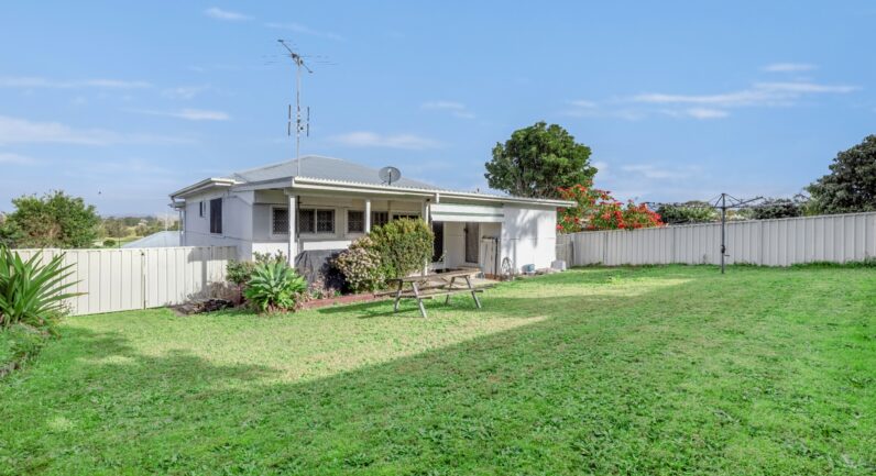 58 Clarence Ryan Avenue, West Kempsey NSW 2440