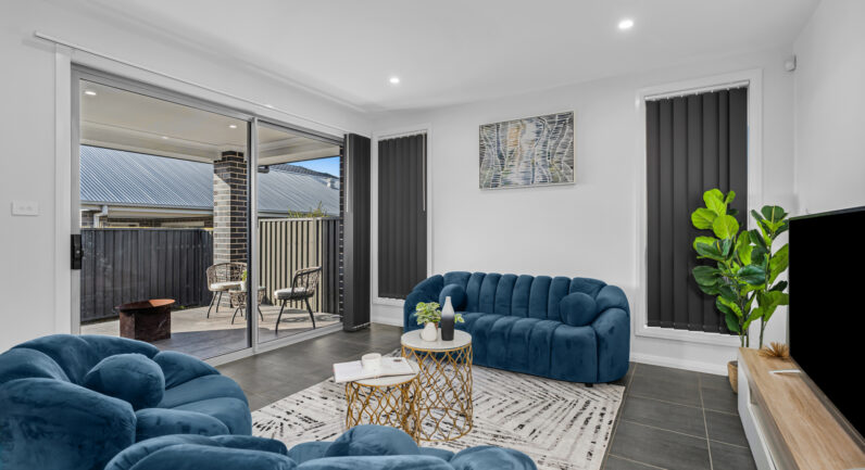 127 Banfield Drive, Oran Park NSW 2570