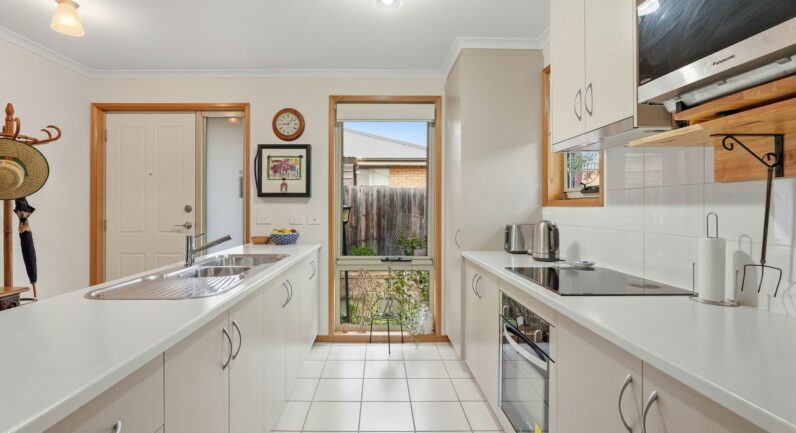 10/106 Gunn Street, Bridgewater TAS 7030