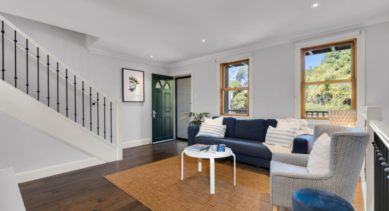 3/8 Station Street, Picton NSW 2571
