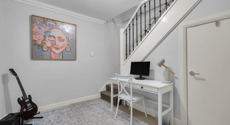 3/8 Station Street, Picton NSW 2571
