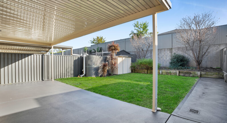 86 Hampshire Boulevard, Spring Farm NSW 2570