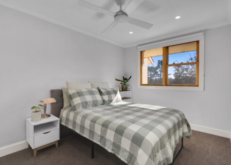 3/8 Station Street