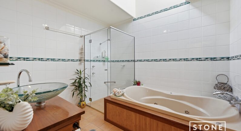 31 Watsonia Avenue, Coffs Harbour NSW 2450
