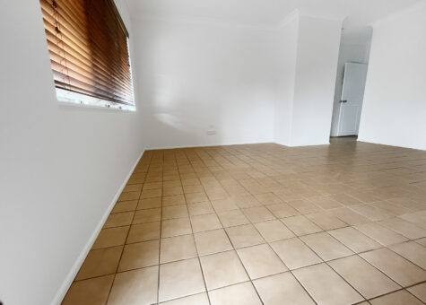 2/13 Keith Street