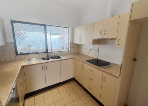 2/13 Keith Street