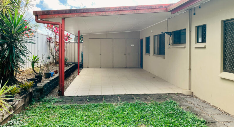 2/13 Keith Street, Whitfield QLD 4870